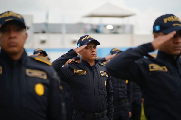 Policía Nacional Civil PNC renueva imagen