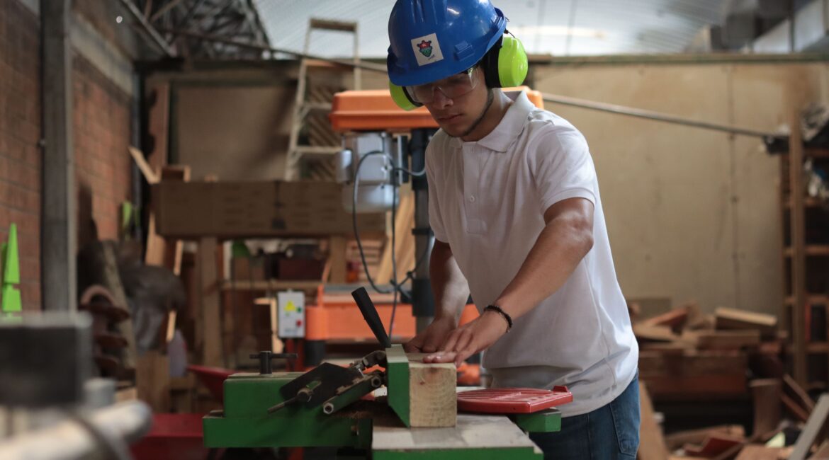 Jóvenes de la Ciudad de Guatemala podrán acceder a un programa de Bachillerato gratuito con énfasis en emprendimiento y productividad.