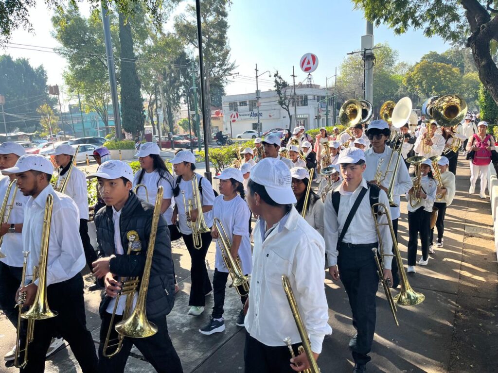 Banda Rebeca Camacho Ocaña presente en peregrinación a la Virgen de Guadalupe