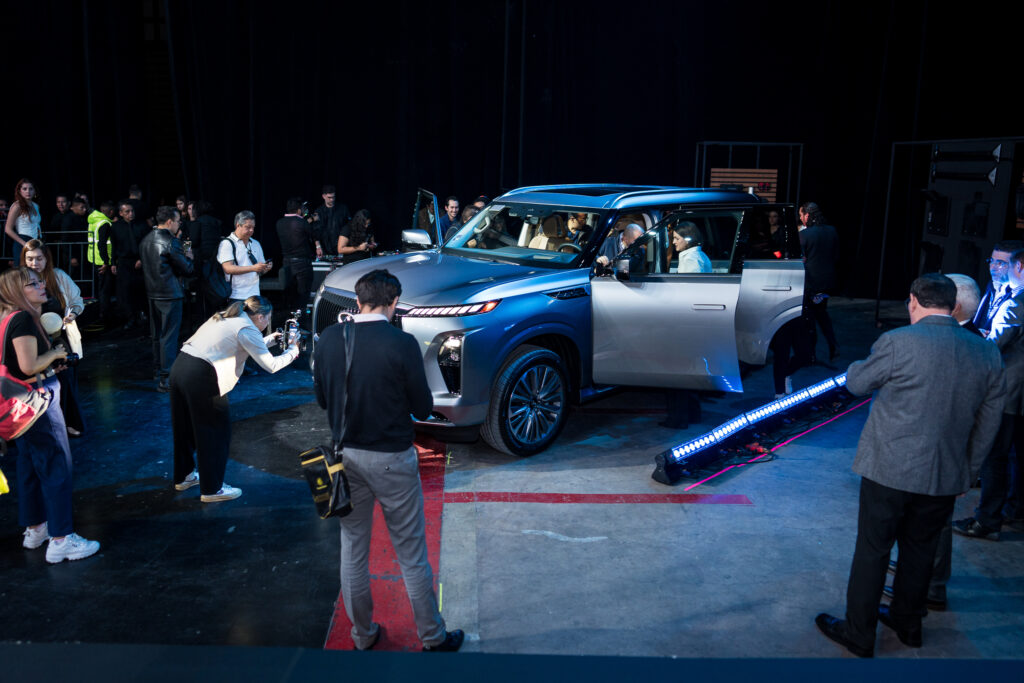 El INFINITI QX80 ofrece una experiencia de conducción única. Además, incorpora avanzados sistemas de seguridad