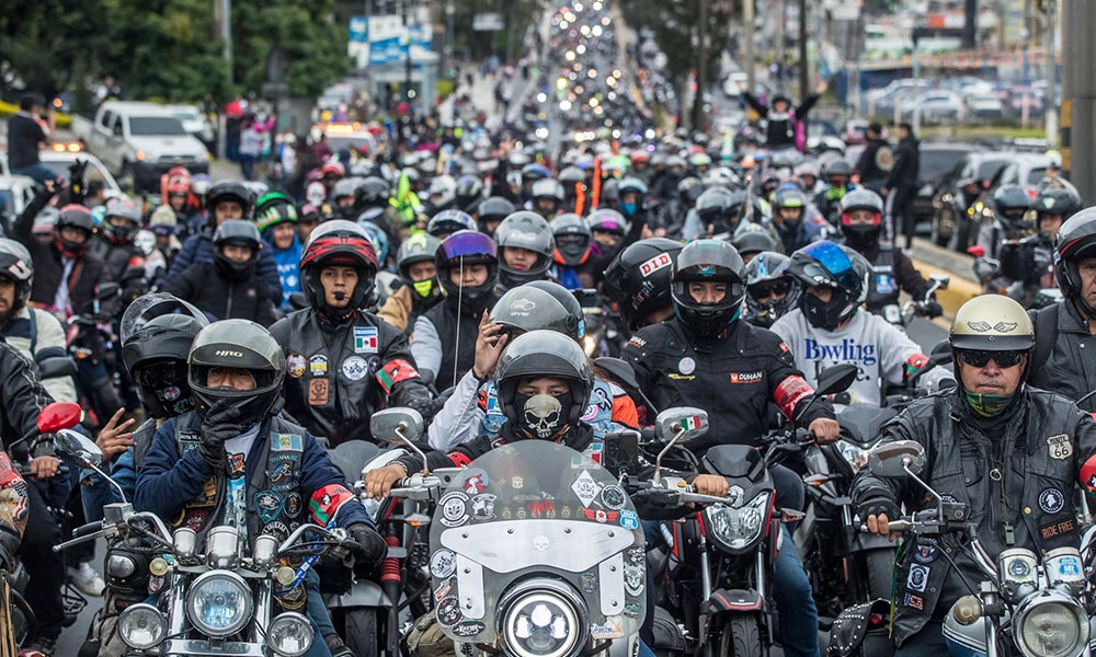 La Caravana del Zorro, una peregrinación anual que reúne a miles de motoristas guatemaltecos, celebra su 64ª edición este año