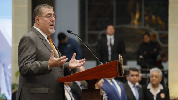 El presidente Bernardo Arévalo designó a Miguel Ángel Díaz Bobadilla como jefe del CIV y ratificó a varios ministros en su gabinete.