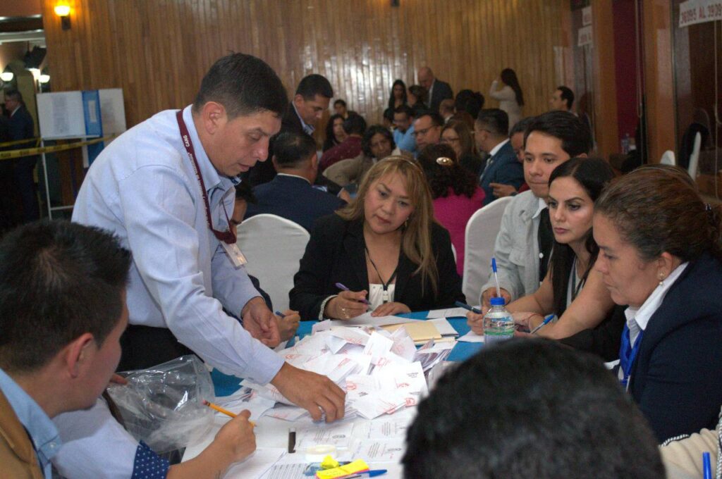 Segunda vuelta de elecciones en el CANG: Las planillas 4 y 10 se enfrentan por la presidencia