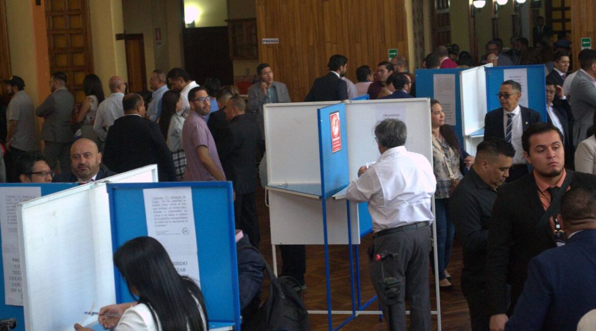 Segunda vuelta de elecciones en el CANG: Las planillas 4 y 10 se enfrentan por la presidencia