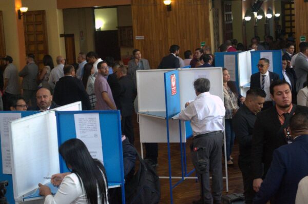 Segunda vuelta de elecciones en el CANG: Las planillas 4 y 10 se enfrentan por la presidencia