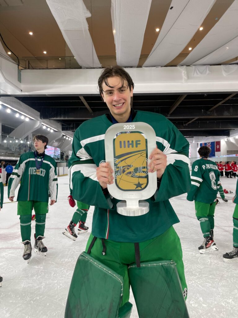 La promesa mexicana: Justin Sosa llevó a su selección al oro en hockey sobre hielo