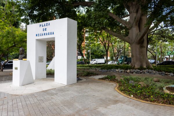 jardin polinizador plaza rubén darío