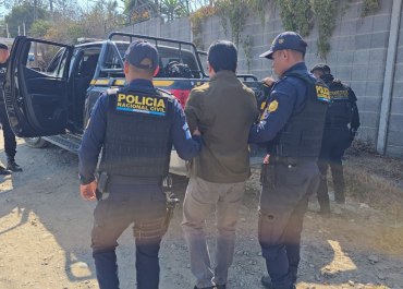 Policías desarticularon una red de coyotes en Huehuetenango.