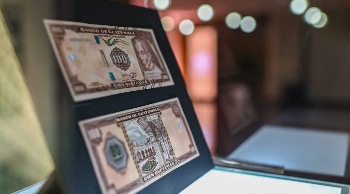 En la presentación, destacaron el diseño y la resistencia que tendrá este billete, el cual está elaborado con composición 100% de fibras de algodón