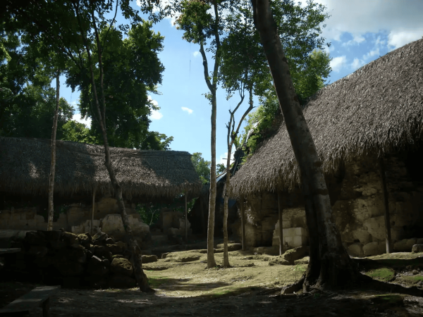 Descubren pieza arquitectónica de más de 2000 años