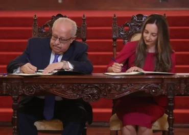 Guatemala firma convenio para impulsar MetroRiel