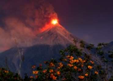 Insivumeh vigila el repunte eruptivo del Volcán de Fuego