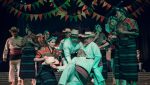 El Ballet Moderno y Folklórico Nacional de Guatemala presentándose junto a sus marimbas en el X Festival Patrio.