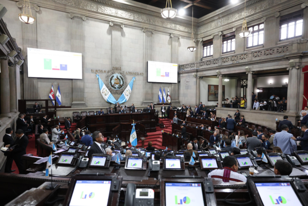Reunión entre Arévalo y Líderes Ancestrales concluye sin acuerdos