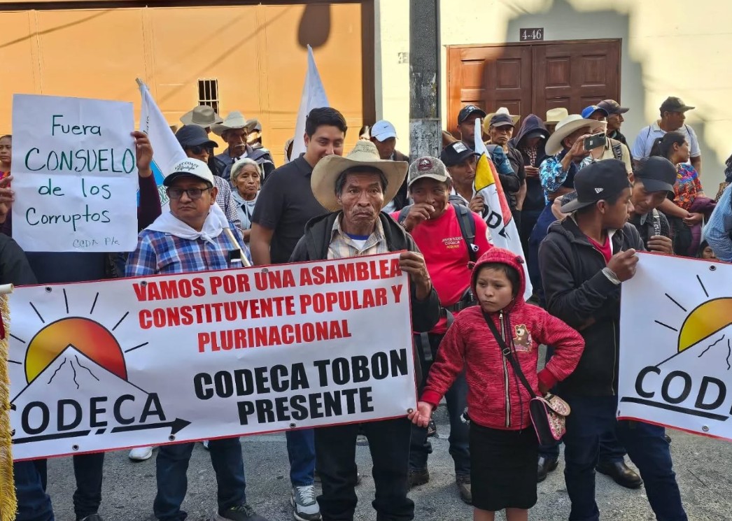 CODECA, FNL y CCDA se movilizan hacia el Congreso para exponer sus demandas