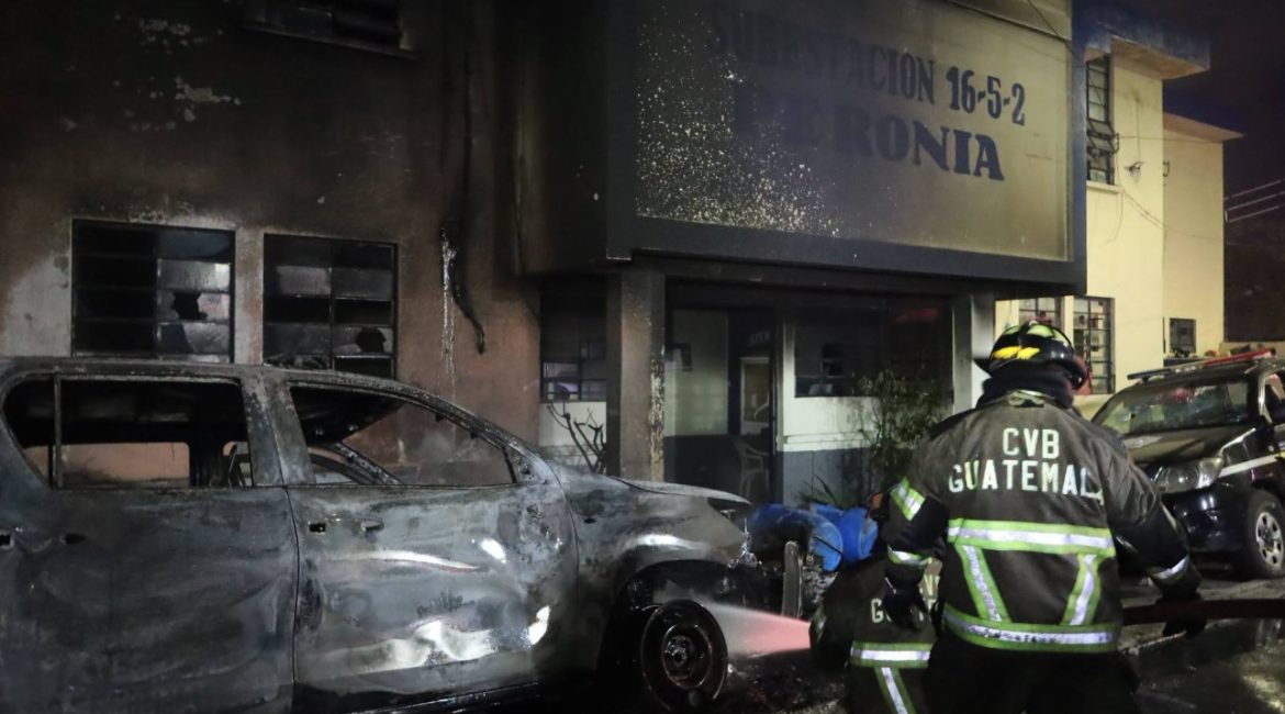 Facebook Bomberos Voluntarios GT